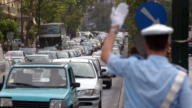 Κίνηση: Στο «κόκκινο» Κηφισός, Παραλιακή και λεωφόρος Κηφισίας – Καθυστερήσεις στην Αττική Οδό