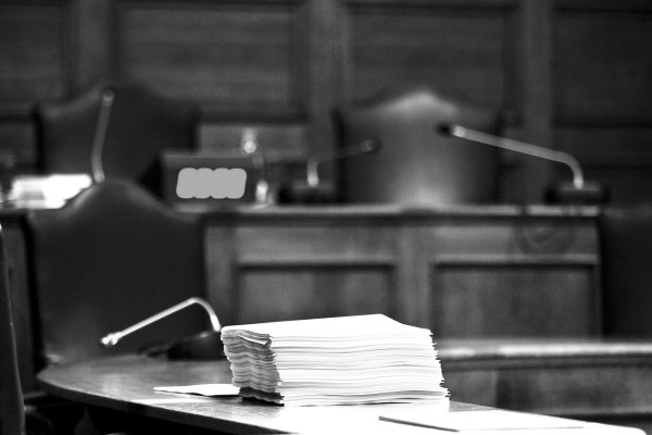 ΟΠΕΚΕΠΕ: το θέατρο της συγκάλυψης