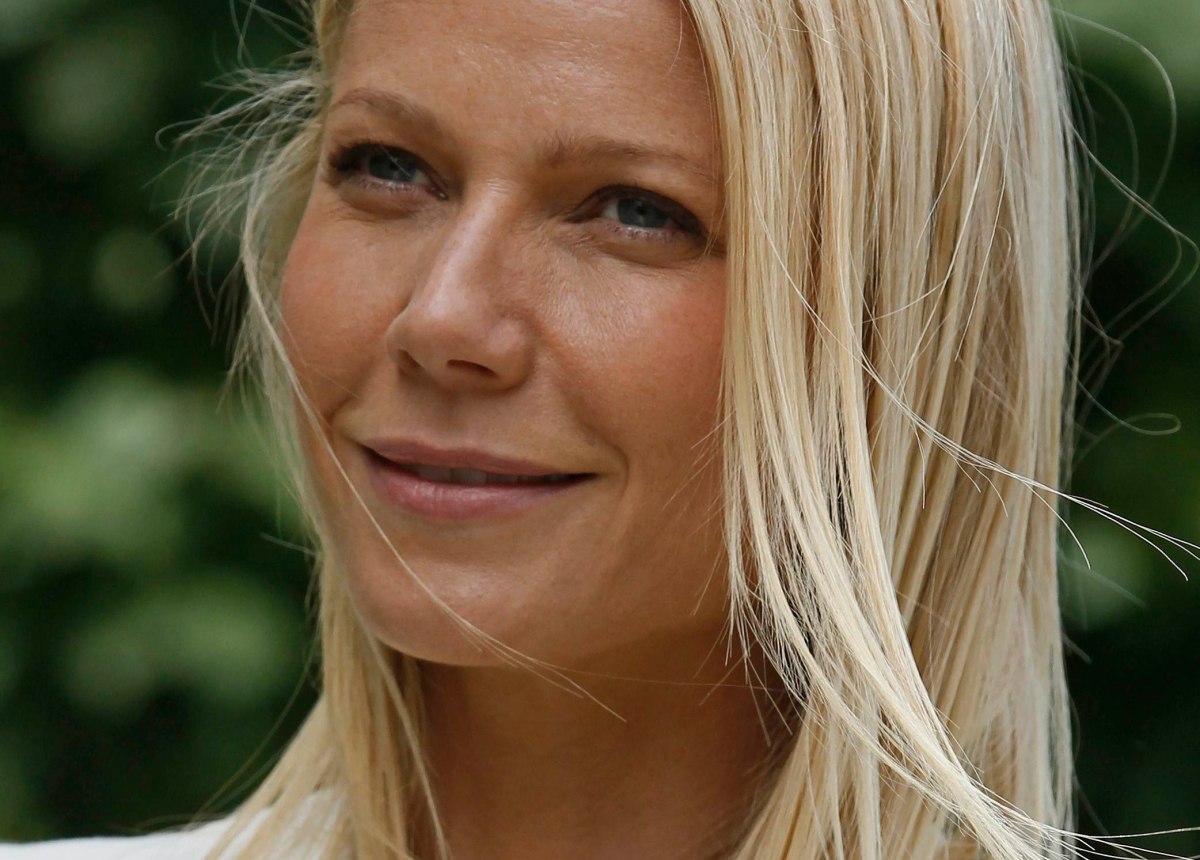 Γκουίνεθ Πάλτροου: «Ο πόνος για τον πατέρα μου ήταν τόσο βαρύς που αναρωτιόμουν αν θα φύγει ποτέ»