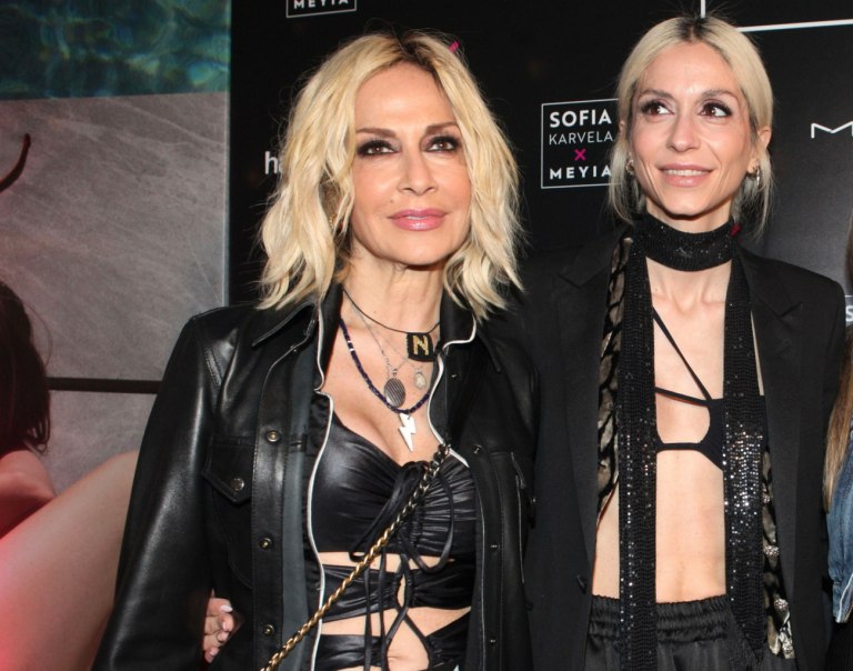 «Είμαι περήφανη για εσένα μαμά» – Η συγκινητική ανάρτηση της Σοφίας Καρβέλα για τη μητέρα της Άννα Βίσση