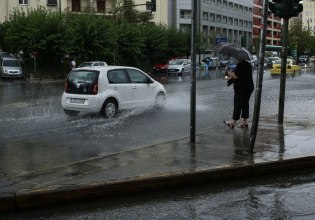 Κακοκαιρία: Σφοδρές καταιγίδες θα φέρουν 100 τόνους νερού ανά στρέμμα – Οι περιοχές που θα επηρεαστούν