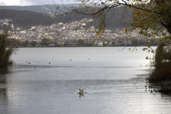 Ο καιρός τις επόμενες μέρες – Πότε έρχονται τα πρωτοβρόχια