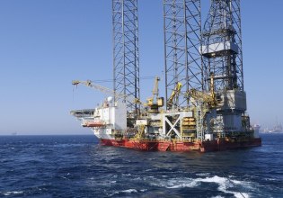 ΠΑΣΟΚ: Δικαιώθηκε η πατριωτική πολιτική 2010-2014 με την προσφορά Chevron και HELLENiQ ENERGY για τα μπλοκ