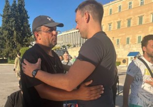 Στο Σύνταγμα με τον Πάνο Ρούτσι ο Στέφανος Κασσελάκης