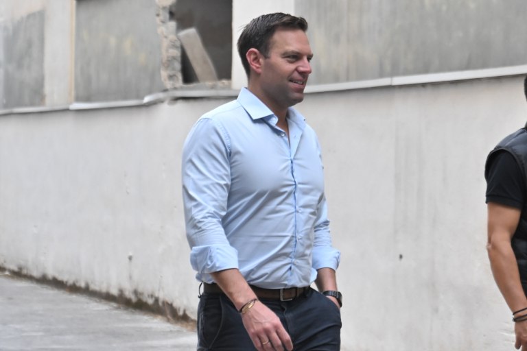 Πόθεν έσχες: Στον κάλαθο των αχρήστων από τον Κασσελάκη το εξώδικο Αυγενάκη