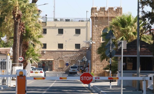 Φυλακές Κύπρου: Έγκλειστοι βιντεοσκοπούσαν βιασμό και εξευτελισμό κρατουμένου για να τον εκβιάζουν