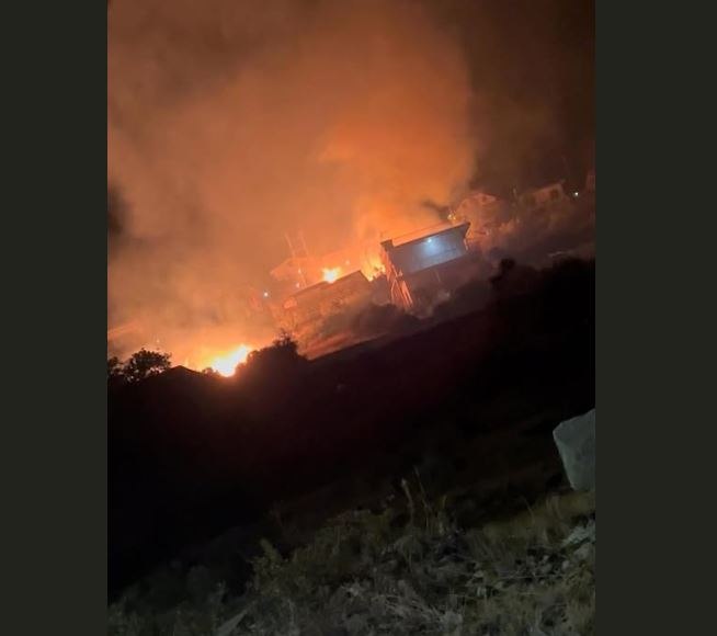 Φωτιά στη Νέα Πέραμο – Ηχησε το 112 [βίντεο]