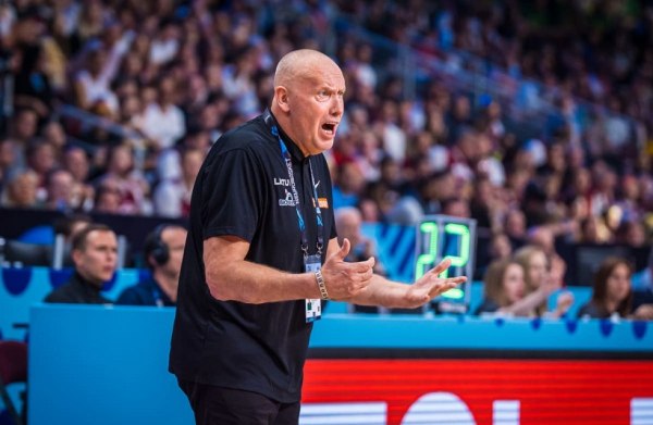 Η απολογία του Κουρτινάιτις στους Έλληνες δημοσιογράφους (vids)