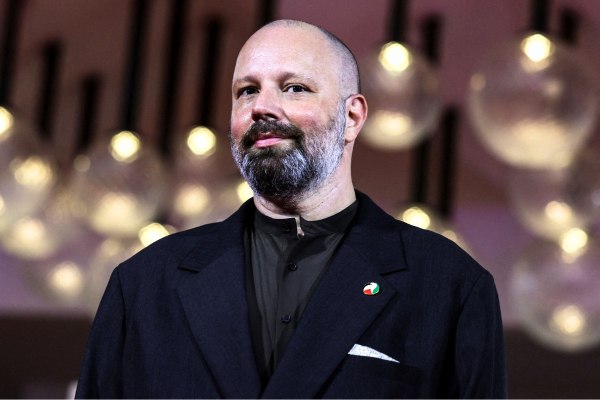 Γιώργος Λάνθιμος: Δεσμεύεται για μποϊκοτάζ στο Ισραήλ – Η διακήρυξη και οι 1.200 κατά της γενοκτονίας στη Γάζα