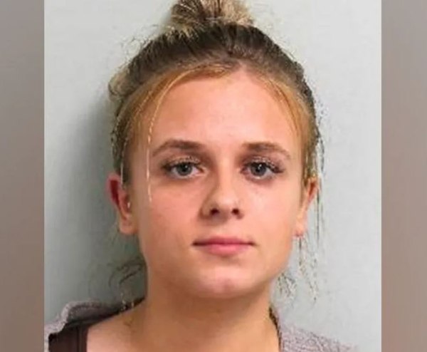 Στη φυλακή 22χρονη για την κακοποίηση 21 βρεφών σε παιδικούς σταθμούς του Λονδίνου – «Ο χειρότερος τύπος ανθρώπου»