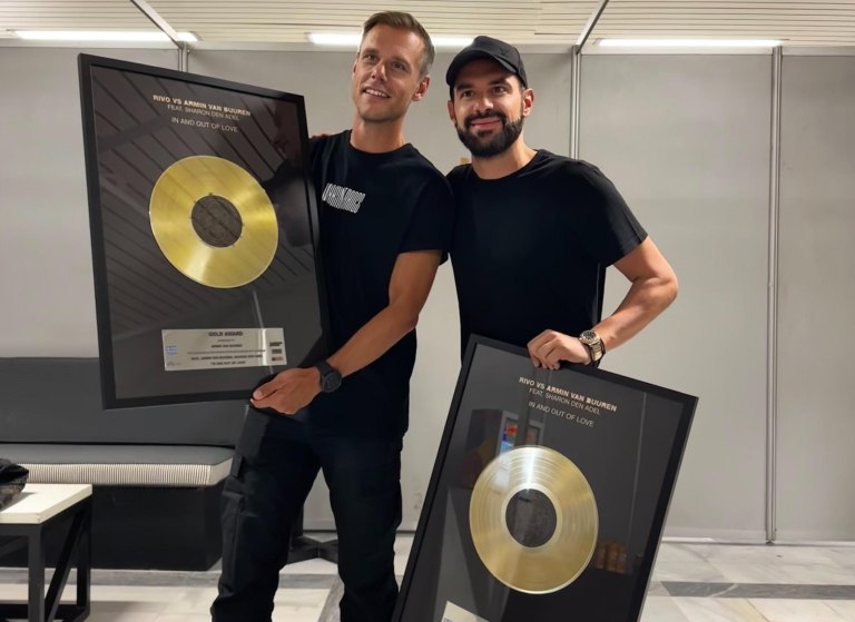 Armin van Buuren: Xρυσή βράβευση από την Panik Records στον κορυφαίο Ολλανδό DJ & παραγωγό