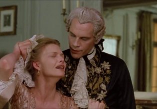 Ο Τζον Μάλκοβιτς αναπολεί την περιβόητη σχέση του με τη Μισέλ Φάιφερ – «Δεν έχω μιλήσει ποτέ γι’ αυτό»