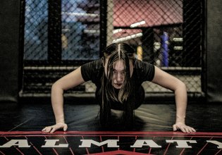 Γυμναστική: Τέσσερις απλές ασκήσεις για να μπεις σε φόρμα