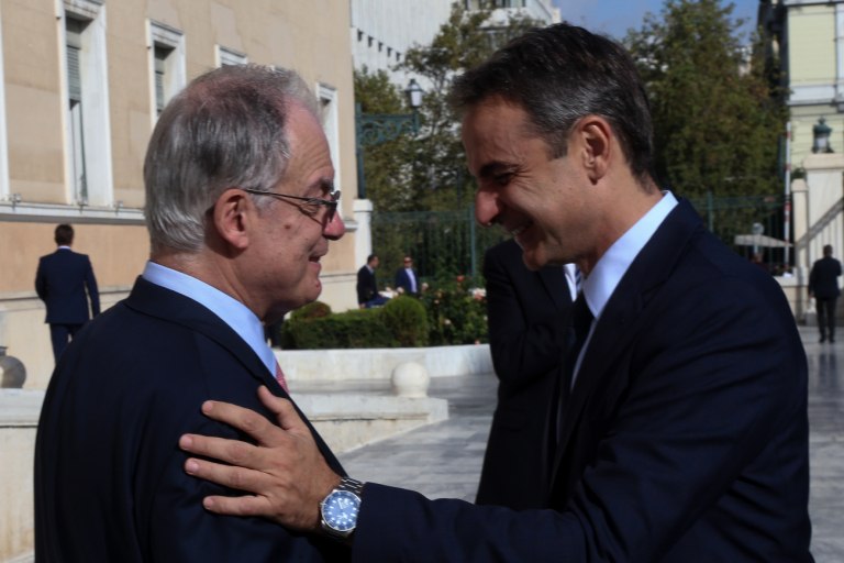 Συνάντηση Μητσοτάκη – Τασούλα το πρωί της Τρίτης