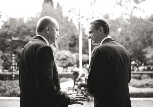 Ο Ερντογάν τον έχει στο «αναμείνατε», ο λαός στο «μάλλον πολύ μείνατε», η αντιπολίτευση μόνη παρηγοριά καθώς από τη μετριότητα δεν ξεκουνά