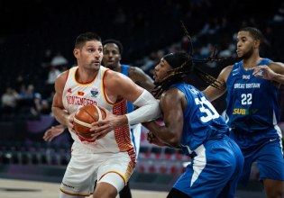 Η Μεγάλη Βρετανία «σόκαρε» το Μαυροβούνιο και… έστειλε τη Σουηδία στους «16» (89-83)