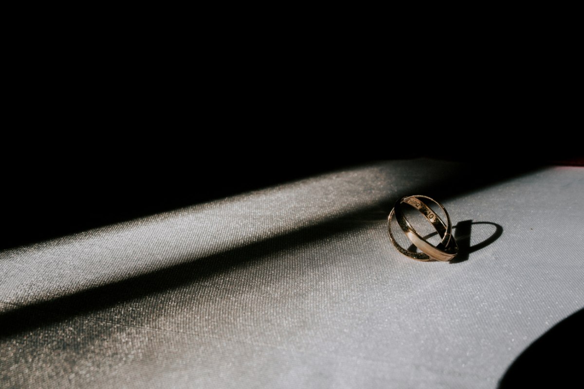 Γιατί οι millennials λένε όχι στον γάμο: Η γενιά που αλλάζει τα δεδομένα στις σχέσεις