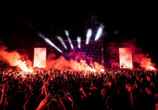 Off The Hook Festival: Όλα όσα πρέπει να έχεις ακούσει μέχρι τη μεγάλη γιορτή της ραπ στο ΟΑΚΑ