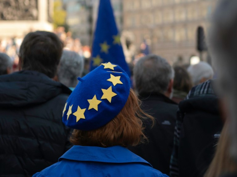 Έτοιμοι για ευρωπαϊκή ολοκλήρωση; Η γνώμη των πολιτών της ΕΕ για την ένταξη νέων χωρών