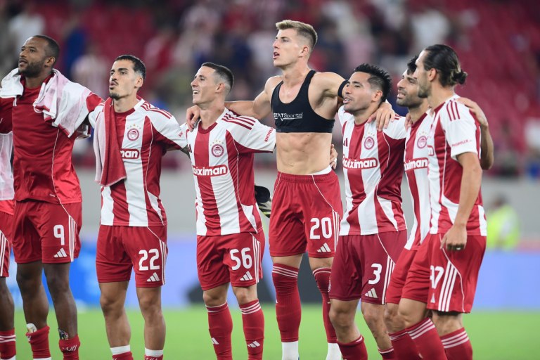 Κυρίαρχος ο Ολυμπιακός: 30-1 τελικές, 86 % κατοχή κόντρα στον Πανσερραϊκό