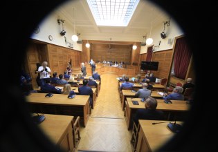 Το ΠΑΣΟΚ έτοιμο για «μάχη» – «Η κυβέρνηση θα κάνει τα πάντα για να συγκαλύψει και το σκάνδαλο ΟΠΕΚΕΠΕ»