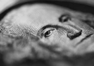 Λεφτά, ευτυχία και ηρεμία: Τι έδειξε μια νέα έρευνα;