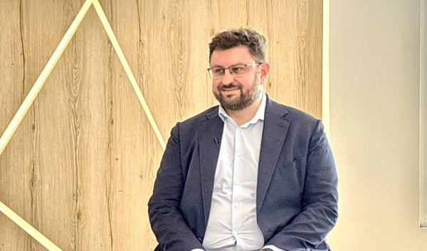 OT FORUM – Ζαχαριάδης: Η κυβέρνηση είναι ανίκανη, αποτυχημένη, διεφθαρμένη – Να σκεφτούμε με όρους υπέρβασης και ενότητας