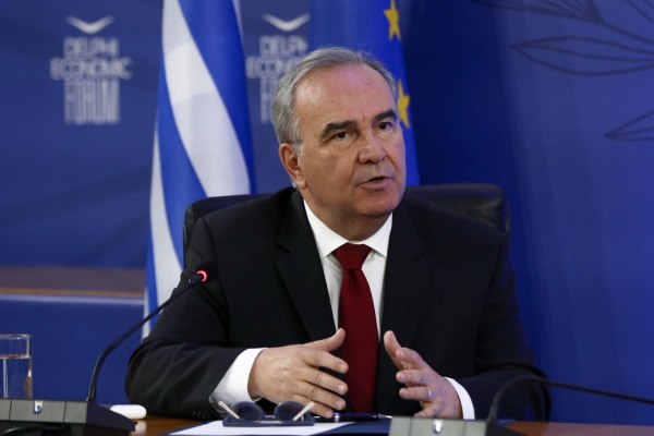 Πρόγραμμα κοινωφελούς εργασίας στη Θεσσαλία