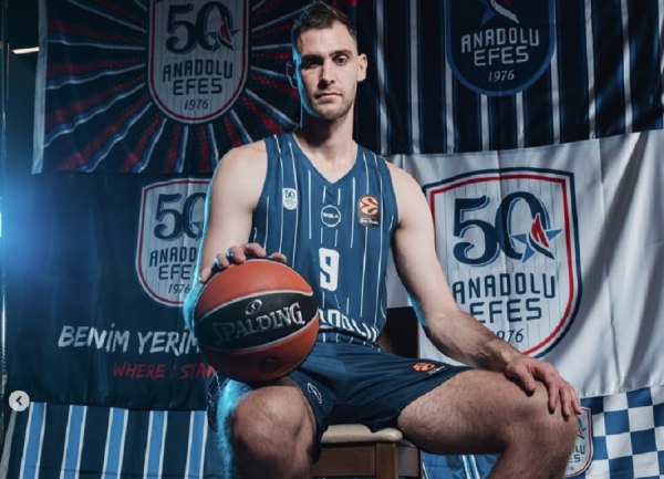 Η φωτογράφηση του Γιώργου Παπαγιάννη με την εμφάνιση της Εφές (pics)