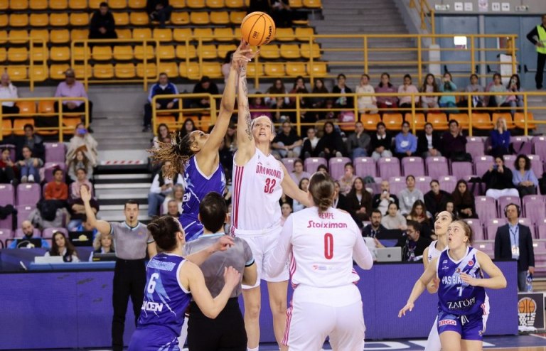Super Cup: ΠΑΣ Γιάννινα και Ολυμπιακός κοντράρονται για το πρώτο τρόπαιο της σεζόν