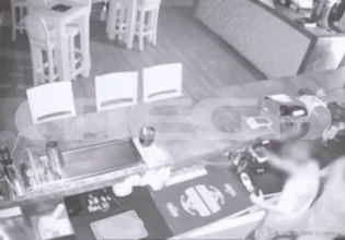 Πάτρα: Η στιγμή που ανήλικοι εισβάλλουν σε κατάστημα & το ληστεύουν