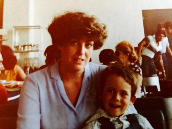 Πυγμαλίων Δαδακαρίδης: Πέθανε η μητέρα του ηθοποιού – «Θα μου λείπεις, όπως πάντα»