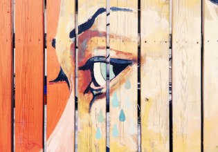 Νεύρα και δάκρυα: Γιατί ο θυμός μας φέρνει κλάμα;