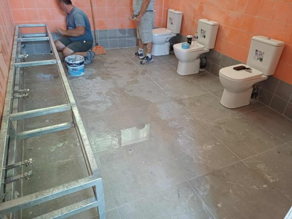 Καταγγελία ΣΥΡΙΖΑ: Τοποθέτησαν τουαλέτες ενηλίκων σε νηπιαγωγείο για παιδάκια τεσσάρων ετών