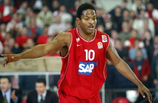 Ο απόλυτος σκόρερ που «έφυγε» νωρίς: Πέρασαν 21 χρόνια χωρίς τον Αλφόνσο Φορντ (vids)