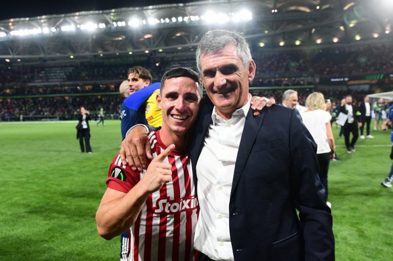 Το χαμόγελο του Μέντι για Ποντένσε και Στρεφέτσα