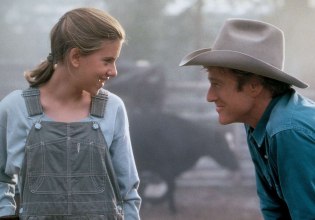 Η Σκάρλετ Γιόχανσον μιλά για τον εκλιπόντα Ρόμπερτ Ρέντφορντ – «Ευγενικός, υπομονετικός, γενναιόδωρος»