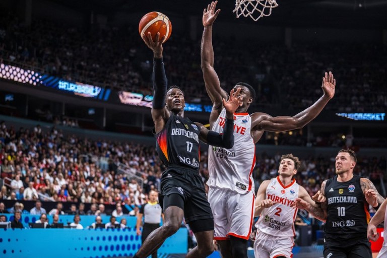 Συνεχίζεται η κόντρα Σρέντερ – Αταμάν: «Κόουτς, ακούγεσαι σαν να πονάς…»