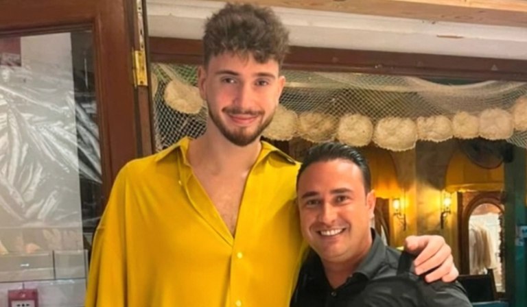 Ο Σενγκούν γλεντάει σε ελληνικό εστιατόριο και ο ιδιοκτήτης του σπάει πιάτο στο κεφάλι! (vid)