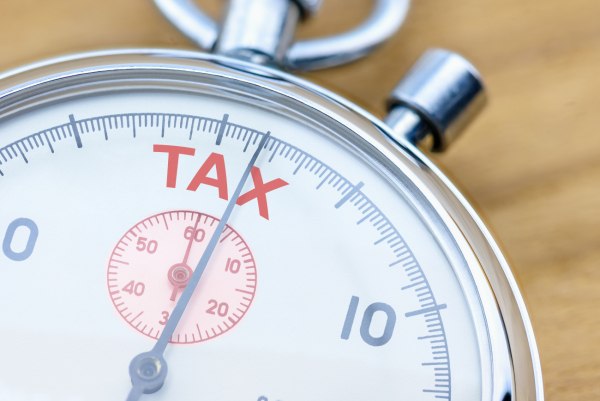 Η ένοχη σιωπή της κυβέρνησης για τον ΦΠΑ και η οφθαλμαπάτη των φοροαπαλλαγών