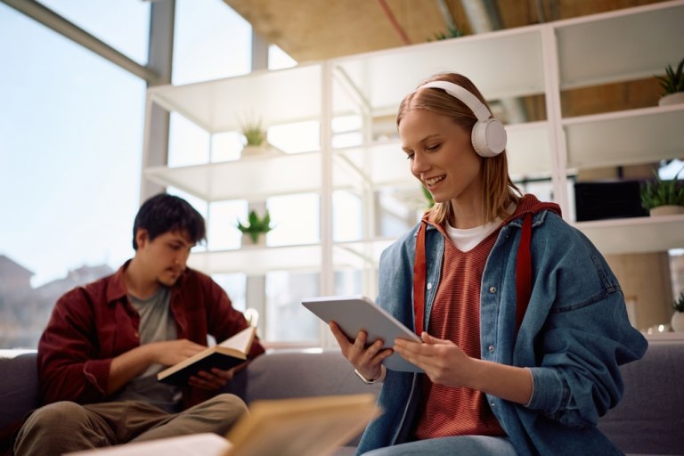 Tα gadgets που θα γίνουν κολλητοί σου στη σχολή