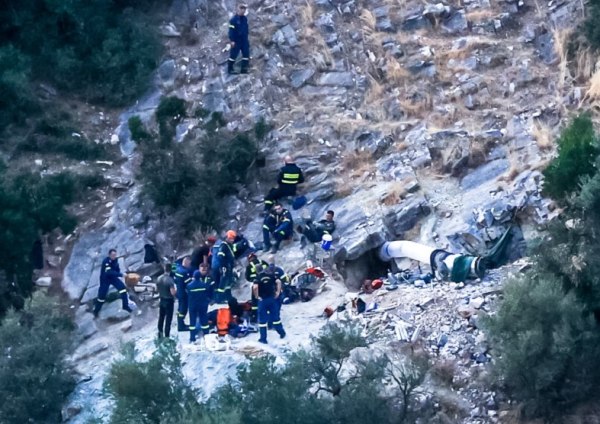 Λάρισα: Απεγκλωβίστηκε από τη σπηλιά βαρύτατα τραυματισμένος σε κρίσιμη κατάσταση o 53χρονος