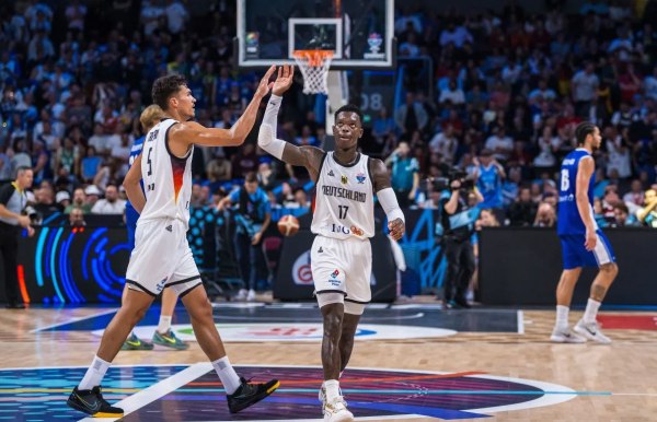 MVP του Eurobasket 2025 ο Ντένις Σρέντερ