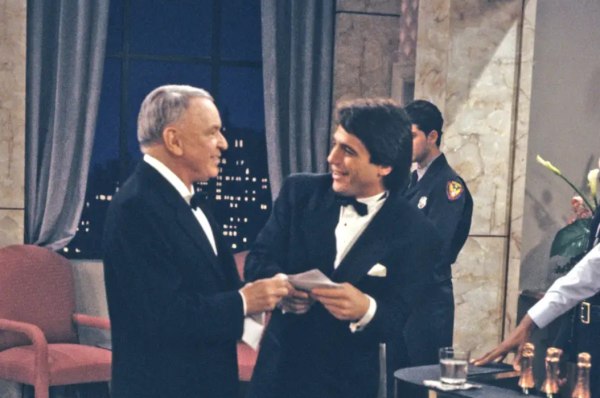 Ο Τόνι Ντάνζα θυμάται μια ταραχώδη τηλεοπτική στιγμή με τον Φρανκ Σινάτρα – «Φύγε! Τι πρόβλημα έχεις;»