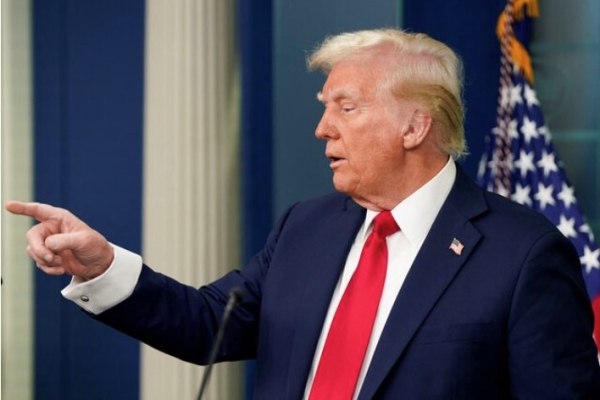 Τραμπ για Βενεζουέλα: Θα καταρρίπτονται αεροσκάφη που μας απειλούν