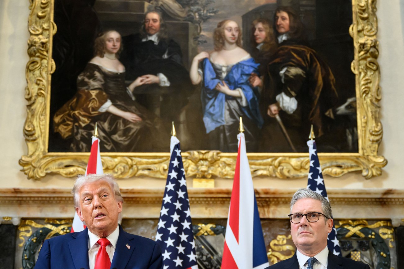 Από τη βασιλική τελετουργία στο πολιτικό χάσμα: Τι έδειξε η επίσκεψη Τραμπ στο Λονδίνο