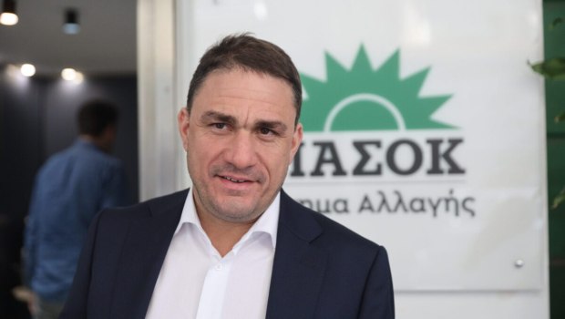 Τσουκαλάς: Η ΝΔ, που έδινε μέτρα για τα ελλείμματα γραμμένα σε χαρτοπετσέτες, κάνει κριτική στο ΠΑΣΟΚ για κοστολόγηση