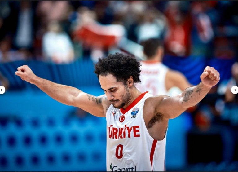 Λάρκιν: «Είμαστε έτοιμοι για την πρόκληση με την Ελλάδα – Δεν είναι εύκολο να σταματήσεις τον Γιάννη»