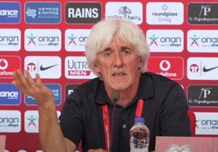 Φοβερός Γιοβάνοβιτς: «Πωωω! Ξέρετε πού έχω παράπονο; Θα σας πείραζε αν έλεγαν την Ελλάδα χαμηλού επιπέδου;»