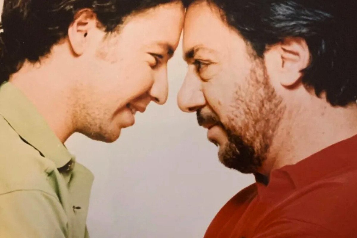 Γιάννης και Αντώνης Βαρδής: «Δεν γνωριζόμασταν με τον πατέρα μου. Ξανασυστηθήκαμε στα 18 μου χρόνια»